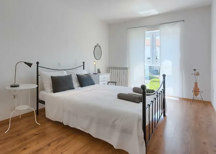 Gojak By Interhome * Pola