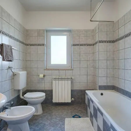 Gojak By Interhome * Pula