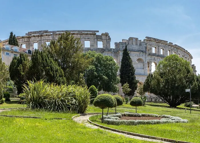 Gojak By Interhome Tatil Evi